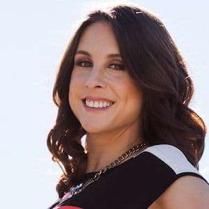 Photo of Deanna deBara F4S contributing writer